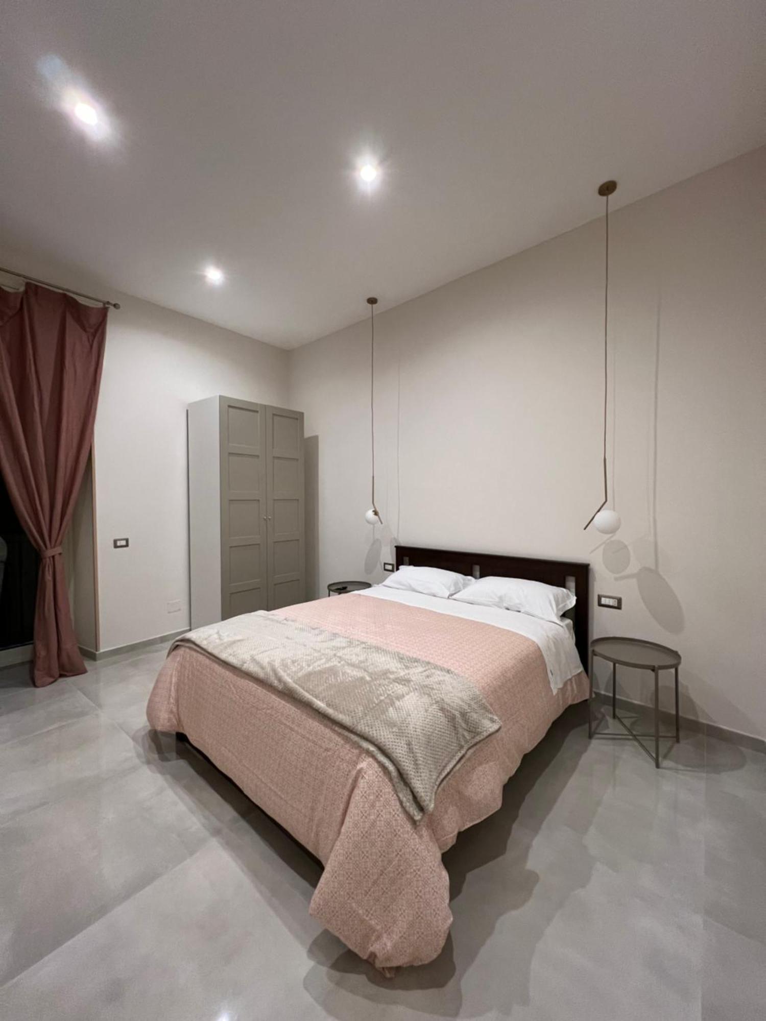 Ninetta A Toledo Apartment Napoli Bagian luar foto