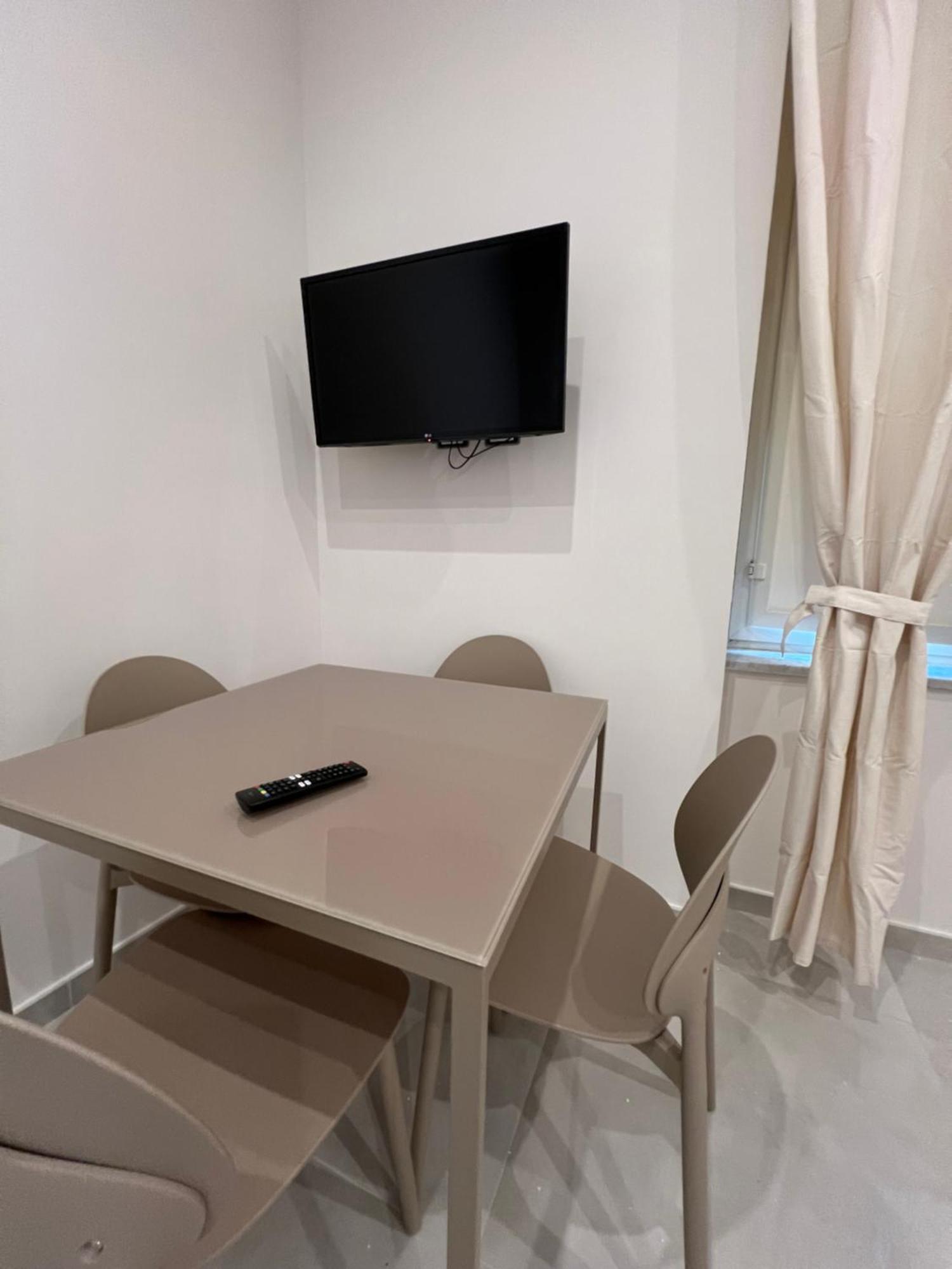 Ninetta A Toledo Apartment Napoli Bagian luar foto