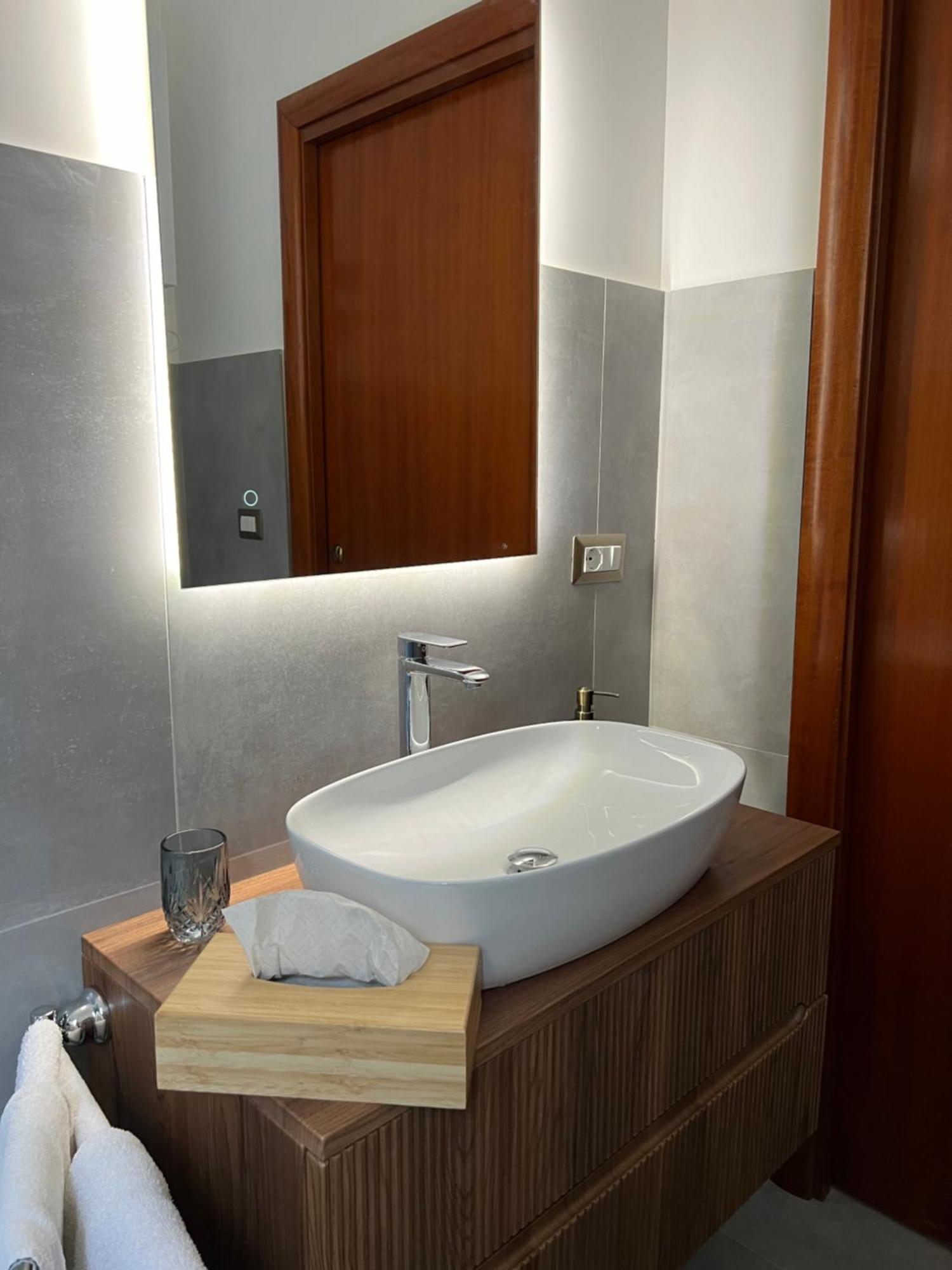 Ninetta A Toledo Apartment Napoli Bagian luar foto